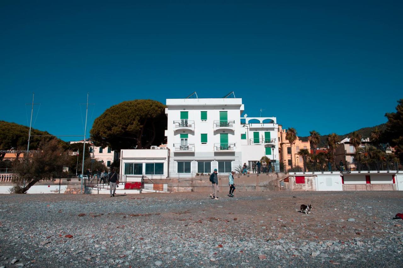 Hotel Ligure Spotorno Extérieur photo