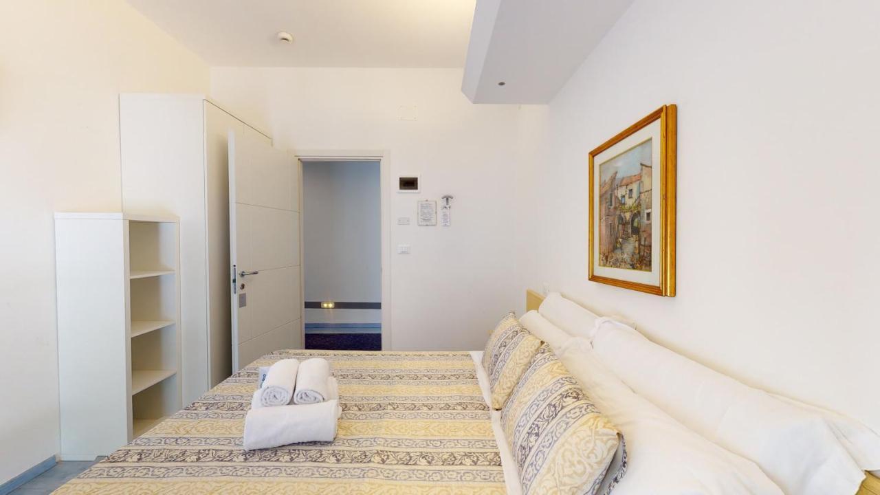 Hotel Ligure Spotorno Extérieur photo