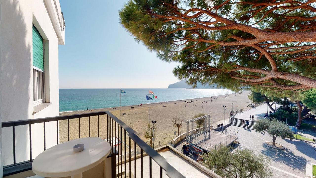 Hotel Ligure Spotorno Extérieur photo